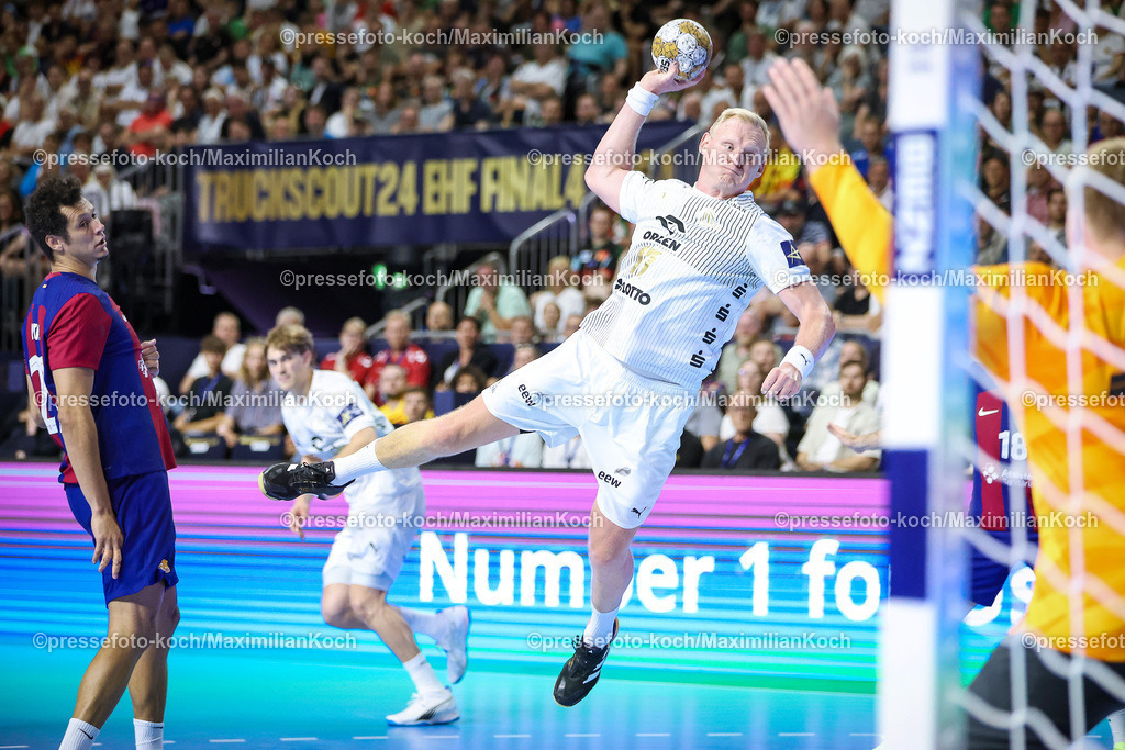 KoeEHF08062402046 | 08.06.2024, Köln, Handball, TruckScout24 EHF FINAL4, Machineseeker Champions League Men, Lanxess-Arena, Halbfinale, THW Kiel - FC Barcelona: Patrick Wiencek (THW Kiel)