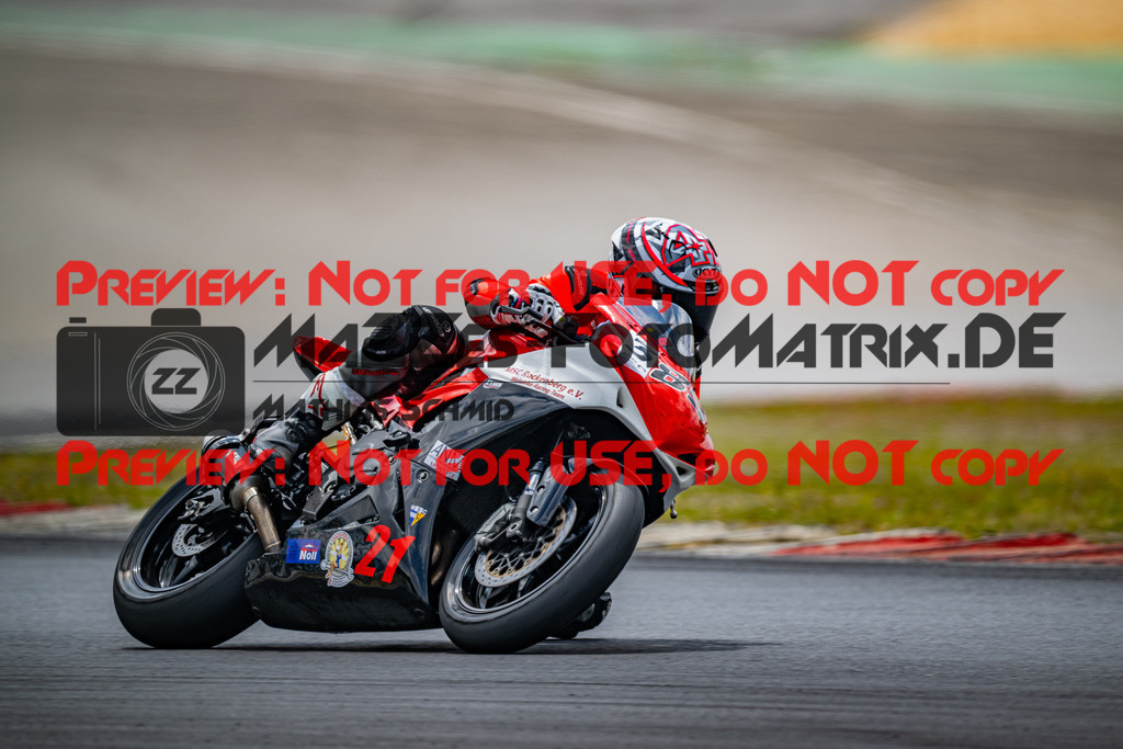 MaZZes_FotoMatrix_230719_4524 | ROT