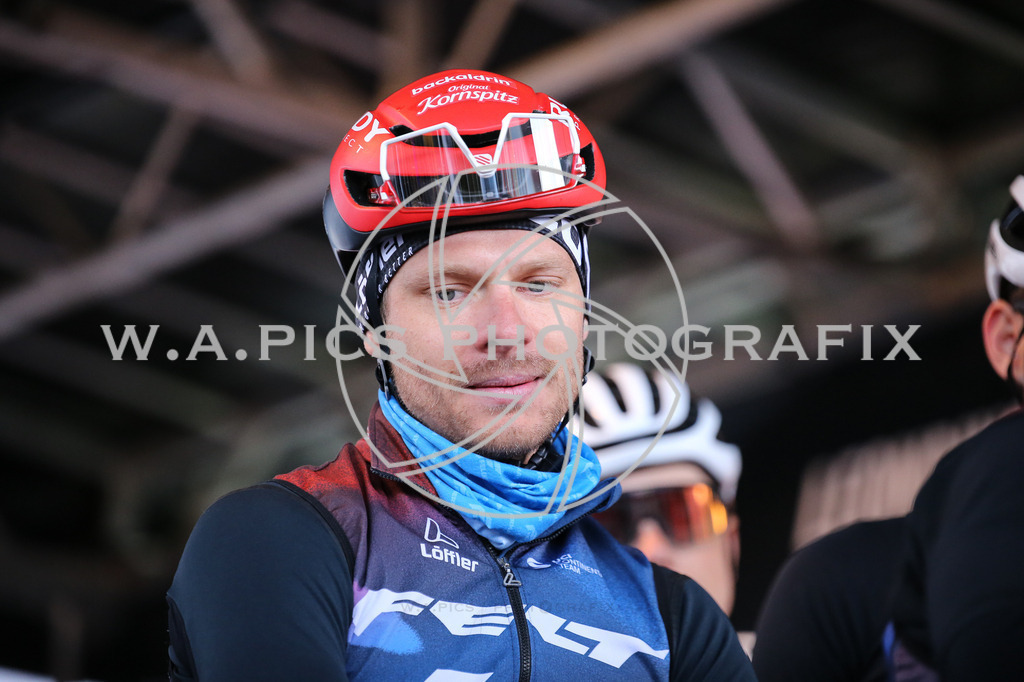 ..... | LEONDING,AUSTRIA,24.März.24 - 63.Radsaisoneröffnungsrennen Leonding Road Cycling League , Image shows: 
Photo: WAPICS / Andreas Willdoner