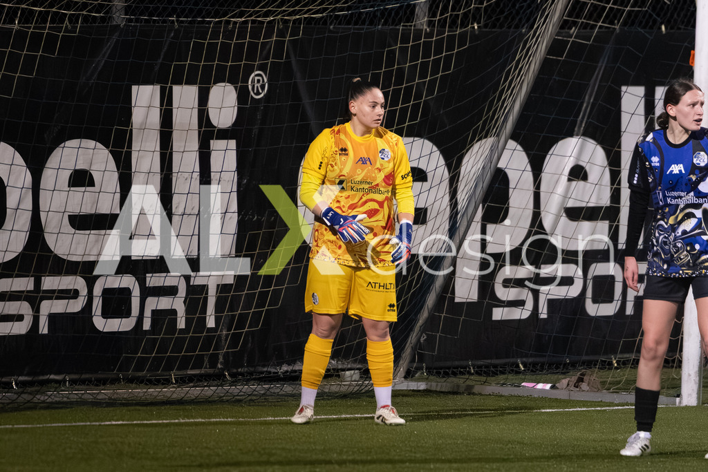 Fußball I Frauen I Saison 2025-2026 I AXA Women's Super League | Women I 14. Spieltag I Grasshoppers Club Zürich - FC Luzern I 14.02.2026 | 1 Lea Kramoviku (CH) (FC Luzern) – Tor - Realisiert mit Pictrs.com