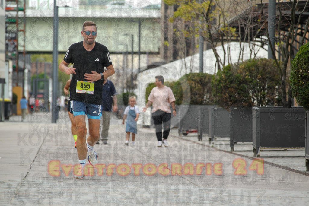 250920_1517_EV4_8397 | Sportfotografie im Rhein-Sieg Kreis, Köln, Bonn, NRW, Rheinland Pfalz, Hessen, etc. Unser Tätigkeitsfeld umfasst den Laufsport vom Volkslauf über den Marathon, Duathlon, Triathon bis zum Ultralauf wie Kölnpfad Ultra oder Schindertrail.