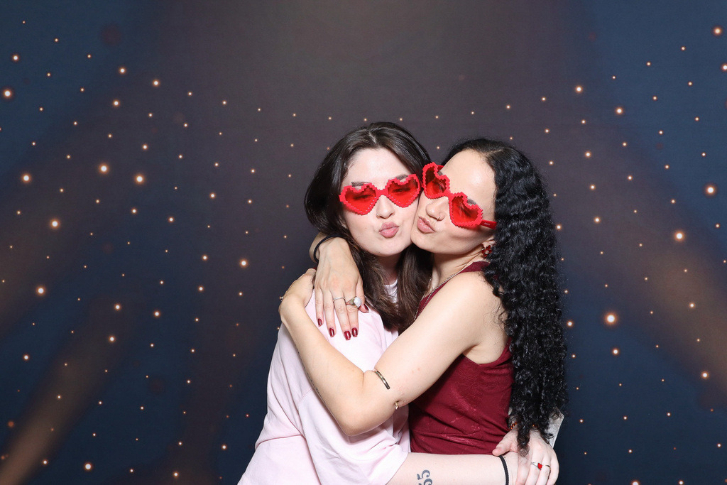 ZD260628112736-137 | Fotoshop von zweidimensional Fotografie. Ihr Fotograf im Aargau. Abzüge von Ihrem Fotobox Event bestellen.Abzüge von Ihrem Hochzeit bestellen.Abzüge von Ihrem Schulfotograf bestellen.