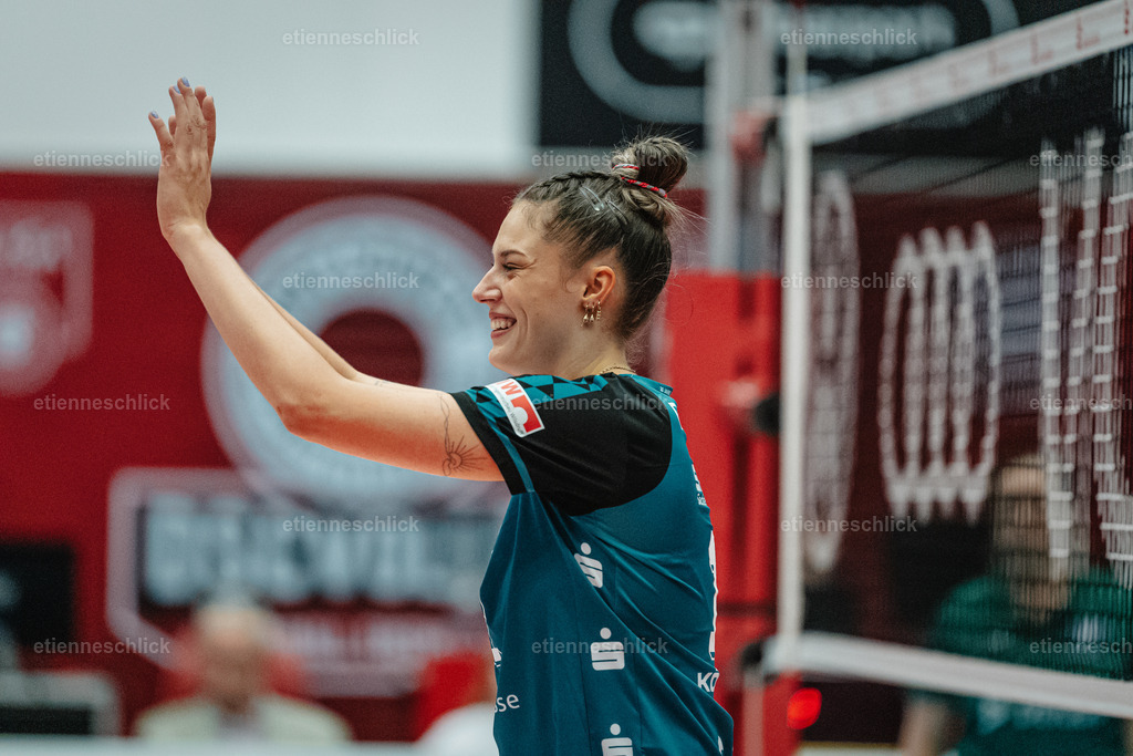Dresdner SC - Binder Blaubären TSV Flacht, DEKRA 1. Bundesliga Frauen, Volleyball | Im Bild: Mette Marleen Pfeffer (12, Dresdner SC)24.10.2026, Dresdner SC -  Binder Blaubären TSV Flacht, DEKRA 1. Bundesliga Frauen, Volleyball, Deutschland, Dresden, Cyberport Arena