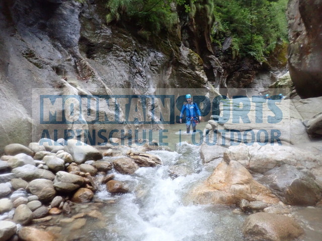 P8010117 | Bestelle die Bilder deines Berg- oder Wasser-Abenteuers mit Mountain Sports bequem von zu Hause aus direkt über unseren Online Fotoshop von pictrs.com. - Realisiert mit Pictrs.com