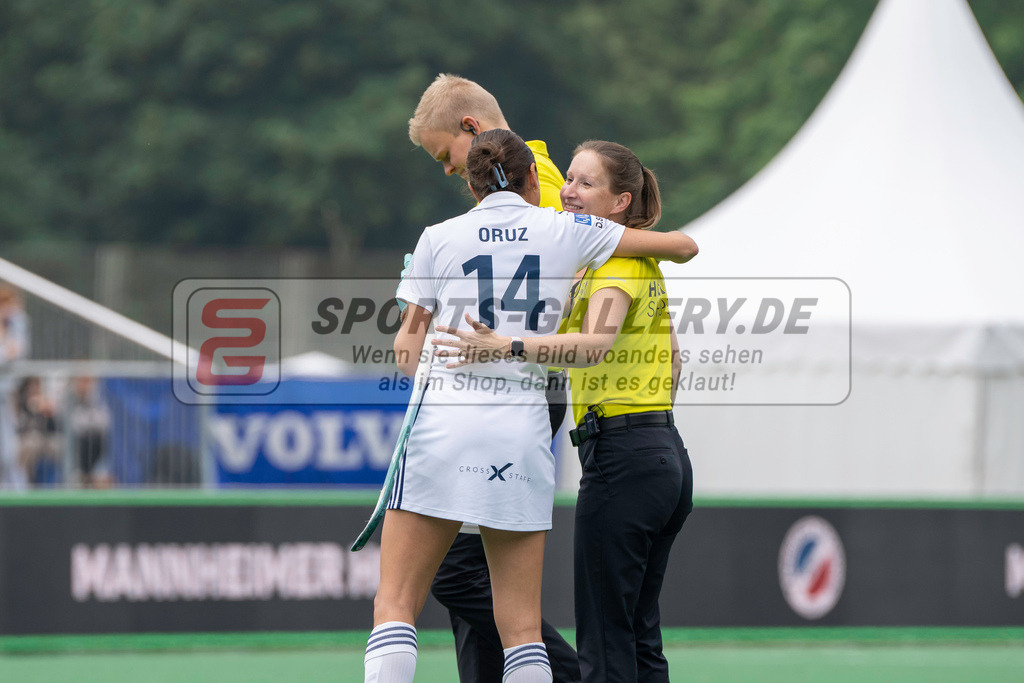 Final4_20240519-1123-0001 | Bonn, Deutschland, 19.05.2024: Selin Oruz (Duesseldorfer HC) in Aktion waehrend des Spiels der Deutsche Feldhockey-Meisterschaften 2024 zwischen Final 4 Damen Finale Düsseldorfer HC - Mannheimer HC im Bonner THV am 19.05.2024 in Bonn, Deutschland. (Foto von Stephan Fehrmann)

Bonn, Germany, 19.05.2024: Selin Oruz (Duesseldorfer HC) in action during the game of Deutsche Feldhockey-Meisterschaften 2024 between Final 4 Damen Finale Düsseldorfer HC - Mannheimer HC in Bonner THV at 19.05.2024 in Bonn, Deutschland. (Foto from Stephan Fehrmann)