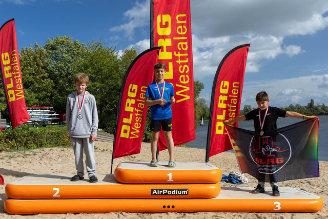 DLRG, Rettungssport, Beach- & Oceanevents, NRW-Landesmeisterschaften Freiwasser Rettungssport 2026 20.09.2026 | Kalkar-Wissel, Deutschland - September, 20: Impressionen der 7. NRW-Landesmeisterschaften Freiwasser Rettungssport 2026 im Naturbad Wisseler See (Foto: Benedikt Lang (DLRG)) - Realisiert mit Pictrs.com