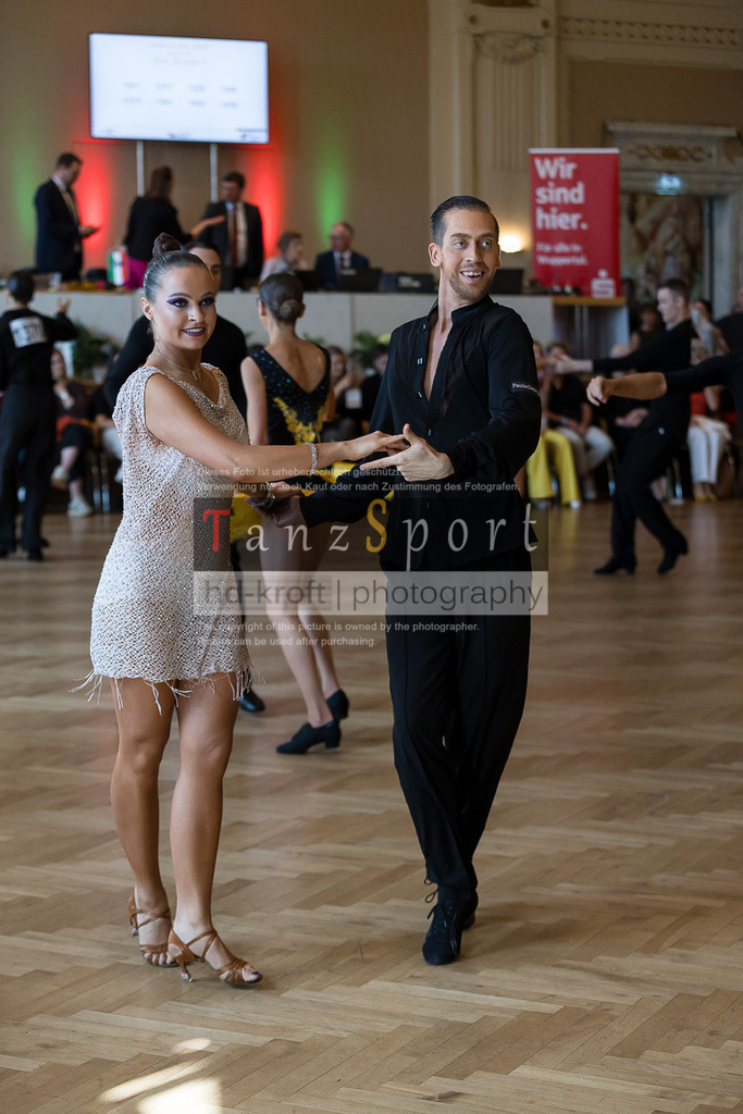 IMG_2944 | Tanzsportbilder, Standardtanz, Lateintanz, WDSF, DTV, LTVB, dancecomp, goc, hessen tanzt, blaues band der spree, walzer, tango, wiener walzer, slowfox, quickstepp, samba, rumba, cha-cha-cha, paso doble. jive, hd-kroft photography, turniertanzsport