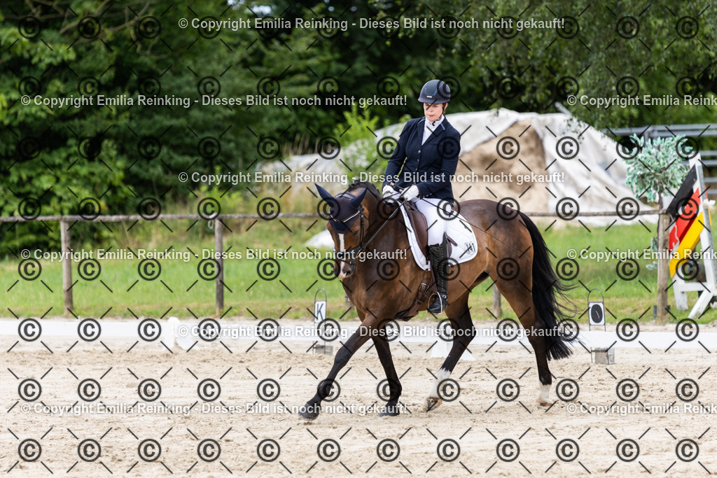 CL5A8125 | Emilia Reinking Fotografie - Realisiert mit Pictrs.com