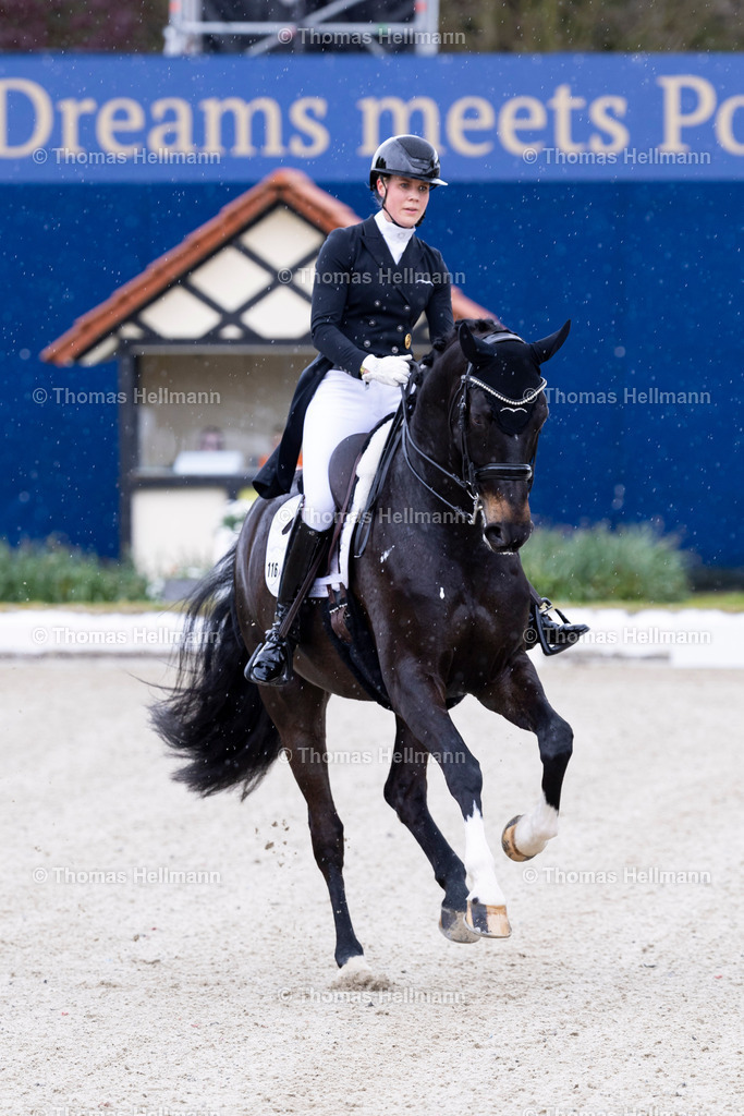 TH_116-BRUNKHORST Juliane (GER)_ Diamante Negro_16738 | Horses &amp; Dreams meets Portugal 2024 am 27.04.24 in Hagen a.T.W., Thomas Hellmann, 116BRUNKHORST Juliane (GER), Diamante Negro