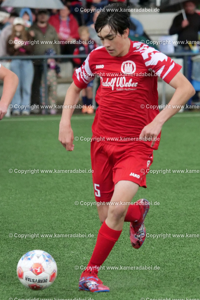 Fußball : C-Junioren : Aufstieg Regionalliga West : SUS 09 Dinslaken - Vfb 03 Hilden am 04.06.2026 in Dinslaken | Fußball : C-Junioren : Aufstieg Regionalliga West : SUS 09 Dinslaken (rotr Trikots)- Vfb 03 Hilden (weiße Trikots) am 04.06.2026 in Dinslaken - Realisiert mit Pictrs.com