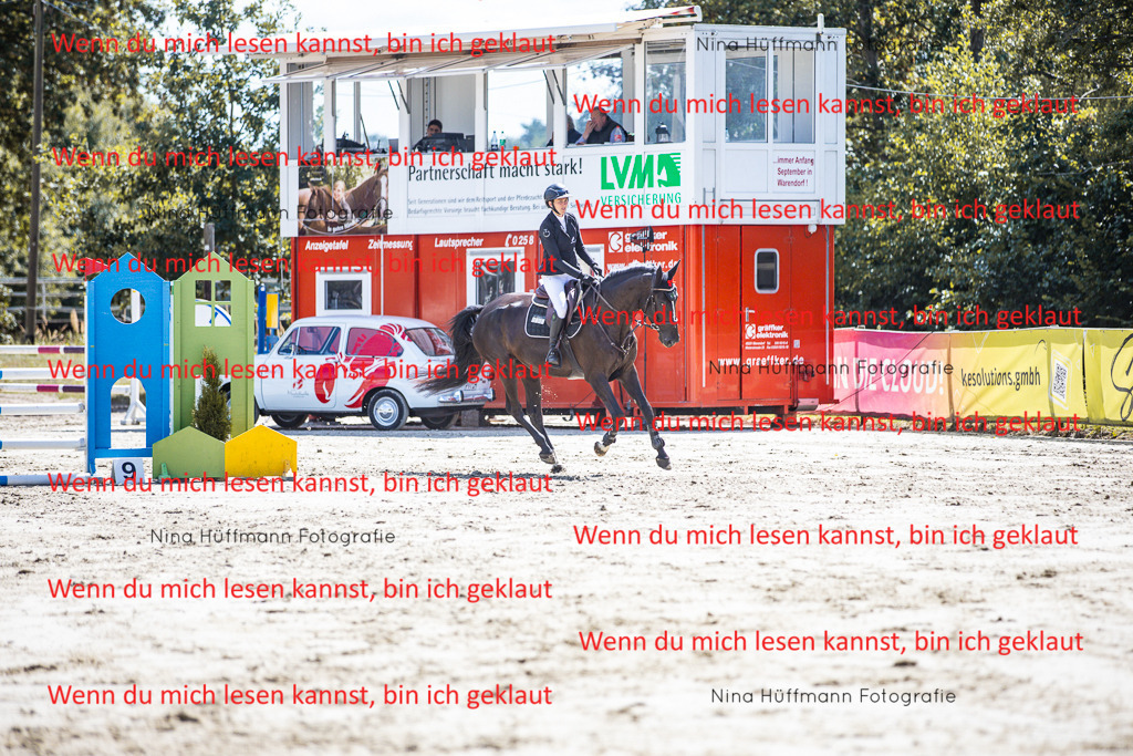BK1A5191 | Turnierbilder Turnierfotos Nina Hüffmann Turnierfotografie Pferdefotografie Tierzeichnung Haustierzeichnung Pferdezeichnung Hundezeichnung Videograf  - Realisiert mit Pictrs.com