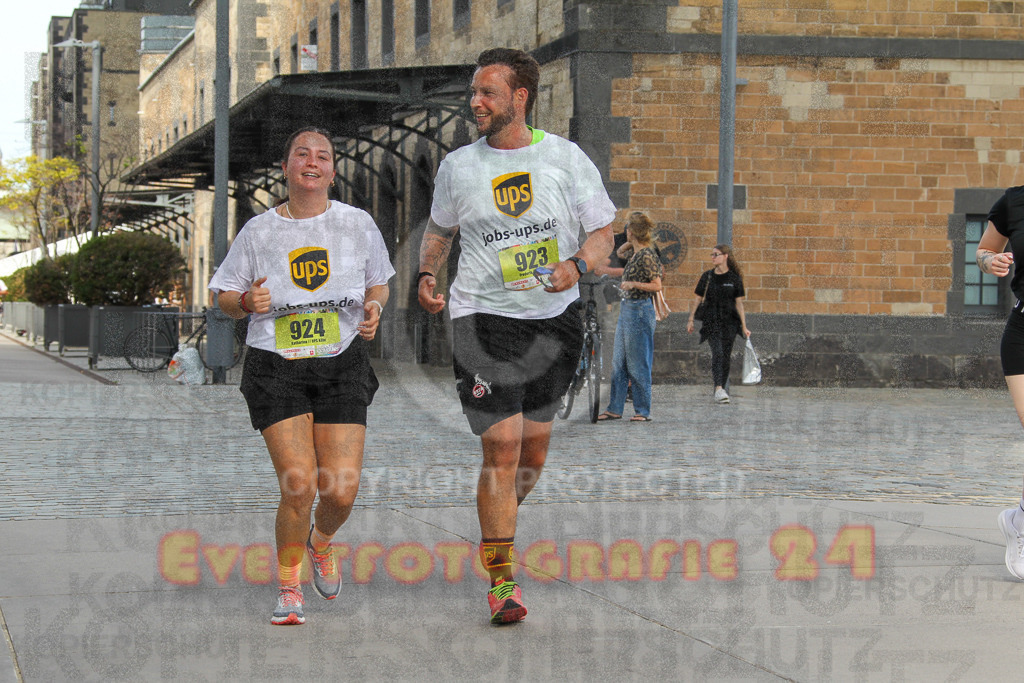 250920_1335_EV4_6207 | Sportfotografie im Rhein-Sieg Kreis, Köln, Bonn, NRW, Rheinland Pfalz, Hessen, etc. Unser Tätigkeitsfeld umfasst den Laufsport vom Volkslauf über den Marathon, Duathlon, Triathon bis zum Ultralauf wie Kölnpfad Ultra oder Schindertrail.