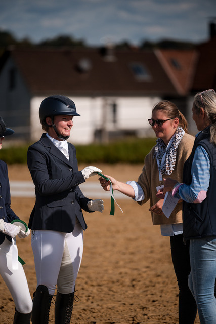 2026_10_03_Siefer-Hof_134544_Z63_03701736 | Professionelle Reitsport-, Turnier- und Eventfotografie von Robert Broda. Galerien mit ausgewählten und bearbeiteten Bildern direkt online ansehen und bestellen.
