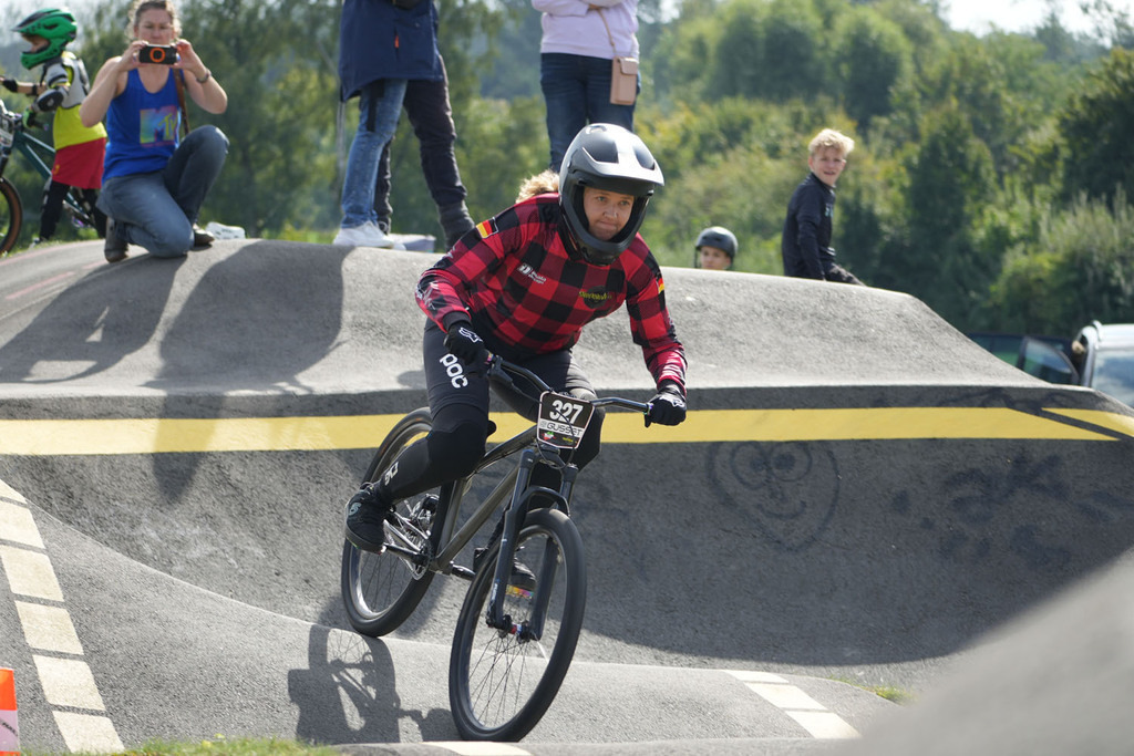 Startnr-327-Kristina-Matejit-DSC09714 | German Pumptrack Series - Realisiert mit Pictrs.com