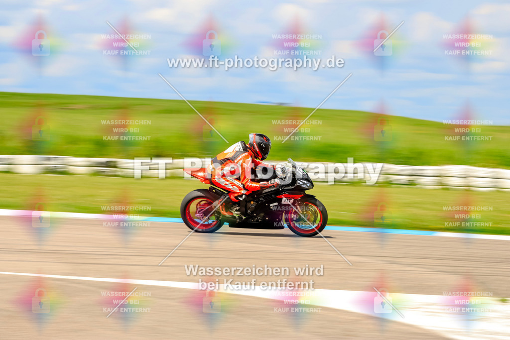 MotoTeam-0555 | Hier findet Ihr Bilder von Touristenfahrten auf der Nürburgring Nordschleife oder von anderen Veranstaltungen die ich besucht habe. Viel Spass beim Durch Schauen 