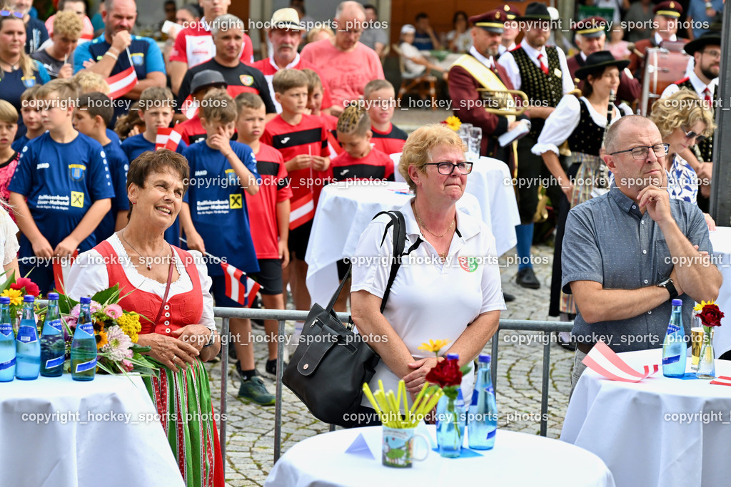 Empfang Heiko Gigler in Gmünd | Oma von Heiko Gigler, Kärntner Fussballverband Vizepräsidentin Tamara Krammer, Empfang Heiko Gigler in Gmünd, Empfang Heiko Gigler in Gmünd am 14.08.2024 in Gmünd (Hauptplatz Gmünd), Austria, (Photo by Bernd Stefan)