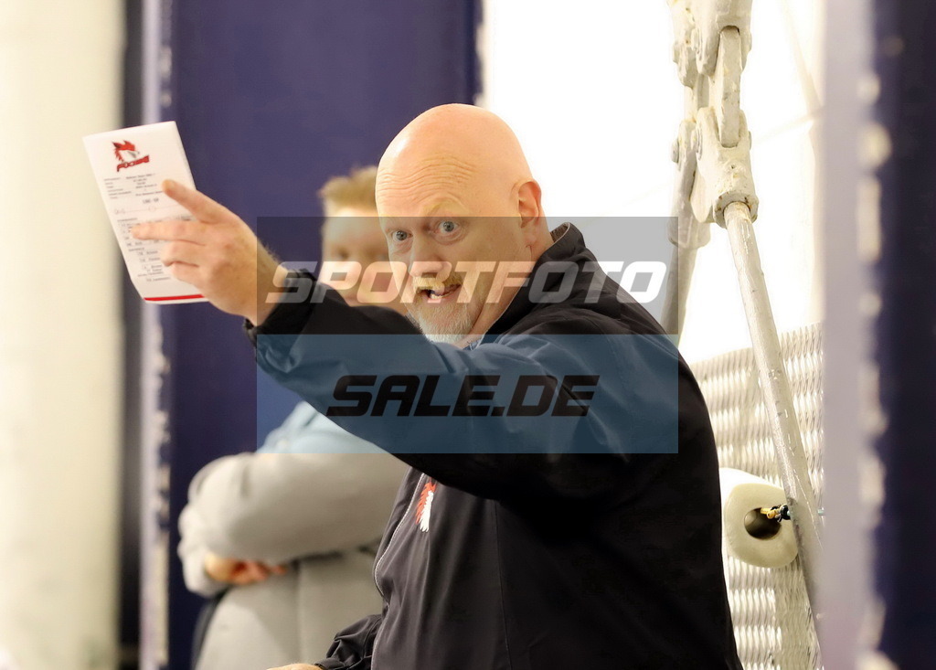 Alexander Jacobs - HC EVD | Alexander Jacobs - HC EVD - Realisiert mit Pictrs.com