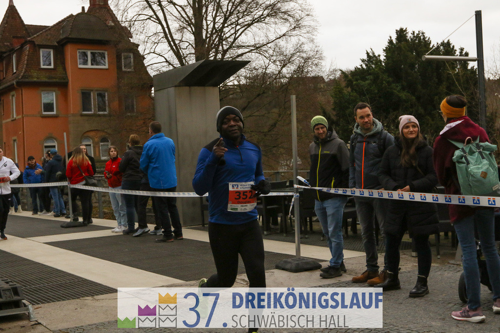 VR Bank Hauptlauf 10000m | 3 Koenigslauf 2023 - Realisiert mit Pictrs.com