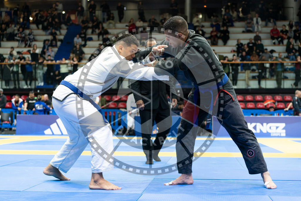 20240122PBB5546 | Fighters compete during the second day of the IBJJF European Championship in Paris, France, on January 22, 2024.