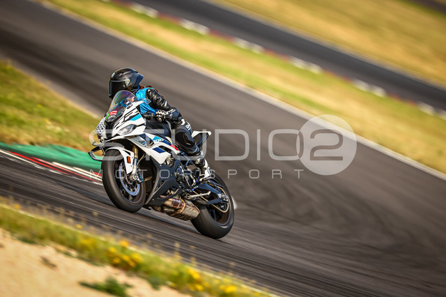 0983-240831_EL-004_983 | Deine Full-Service-Agentur für ✔️Videoproduktionen und ✔️Motorsportfotografie Jetzt Angebot anfragen!