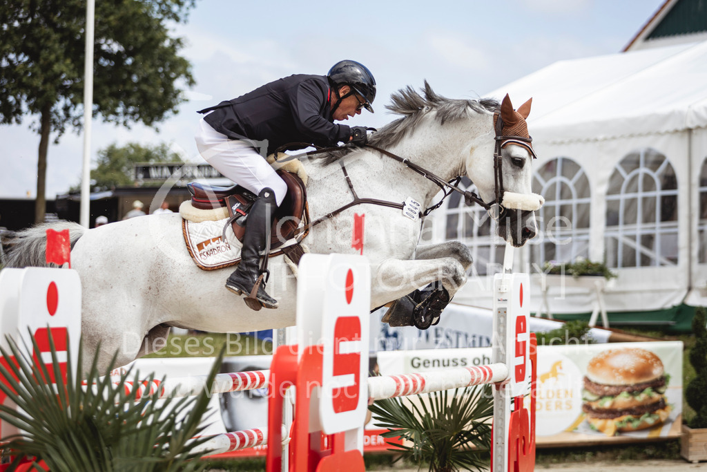 240712_BHO_ZweiPh-M2-1-541 | Deine schönsten Turniermomente als professionelle Fotos! Entdecke hochwertige Pferdesport-Fotografie im Online-Shop. Jetzt Fotos finden & bestellen!