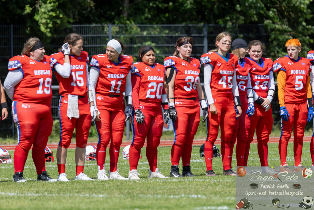 GFLW 1: German Football League Women 1: Rodgau Pioneers Ladies - Stuttgart Scorpions Sisters, 07.06.2026 | Sabrina Diana Murmann (Rodgau Pioneers Ladies #19) &amp; Selina Schirmer (Rodgau Pioneers Ladies #15) &amp; Katja Dürrbeck (Rodgau Pioneers Ladies #11) &amp; Sade Florine Woitkewitz (Rodgau Pioneers Ladies #20) &amp; Stephanie Forano Pardo (Rodgau Pioneers Ladies #36) &amp; Emilia Clauß / Clauss (Rodgau Pioneers Ladies #45) &amp; Lara Konrath (Rodgau Pioneers Ladies #6) &amp; Marit Heller (Rodgau Pioneers Ladies #13) &amp; Paulina Duzak (Rodgau Pioneers Ladies #5), Rodgau Pioneers Ladies - Stuttgart Scorpions Sisters, Rodgau, Maingau-Energie-Stadion "Am Weichsee", 7.6.2026 - Realisiert mit Pictrs.com