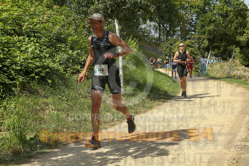 250824_1334_EX1_2830 | Sportfotografie im Rhein-Sieg Kreis, Köln, Bonn, NRW, Rheinland Pfalz, Hessen, etc. Unser Tätigkeitsfeld umfasst den Laufsport vom Volkslauf über den Marathon, Duathlon, Triathon bis zum Ultralauf wie Kölnpfad Ultra oder Schindertrail.