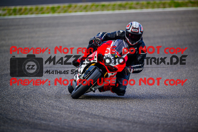 MaZZes_FotoMatrix_240911_6007705_4740 | GELB