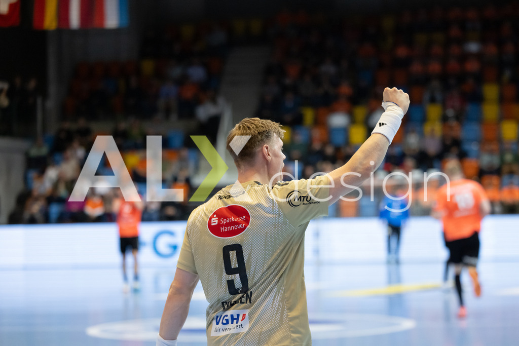 Handball I Herren I Saison 2025-2026 I EHF EUROPEAN LEAGUE 2025/26 | Men I Main Round I 2. Spieltag I Kadetten Schaffhausen - TSV Hannover-Burgdorf I 24.02.2026 | 9 Vilhelm Poulsen (FO) (TSV Hannover-Burgdorf) – Rückraum rechts - Realisiert mit Pictrs.com