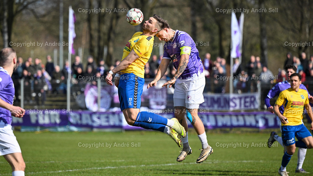 VfR Neumünster vs SV Todesfelde | Kenny Korup (VfR #4) vs Morten Liebert (Todesfelde #11) / Fußball-Oberliga Männer 2025/2026 / VfR Neumünster vs SV Todesfelde / VfR Stadion / Neumünster / 15.03.26 - Realisiert mit Pictrs.com