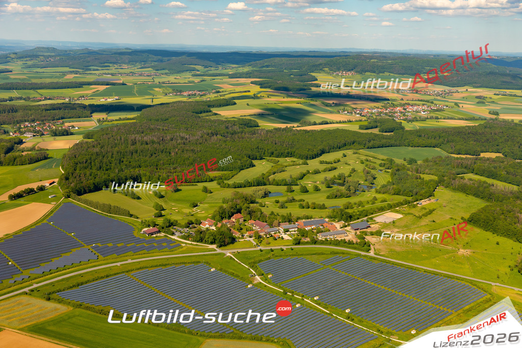 Das Luftbild zeigt : Leimershof Breitengüßbach - Die Luftaufnahme wurde 2024 vom UL-Flugzeug aus erstellt ( keine Drohne ) - Hochauflösende Luftaufnahme - Für grossformatige Ausdrucke geeignet. Die Geschenkidee !Mit Lizenz und Bildrechte bestellbar