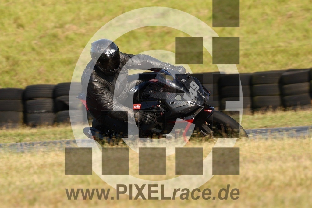 0149-20240715_13078 | Schöne Erinnerungen an spannende Momente - das festzuhalten ist unser Job. PIXELrace.de ist seit 2003 auf den Rennstrecken Europas unterwegs um die Action draußen beim Fahren und die wunderbare Stimmung imm Fahrerlager für euch einzufangen.