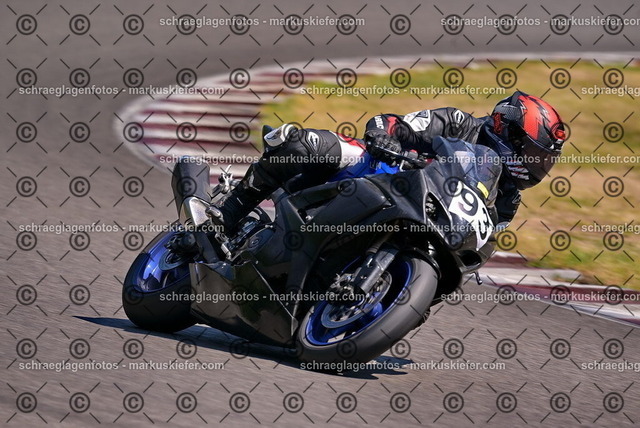26bt05-0986 | markuskiefer.com - Realisiert mit Pictrs.com
