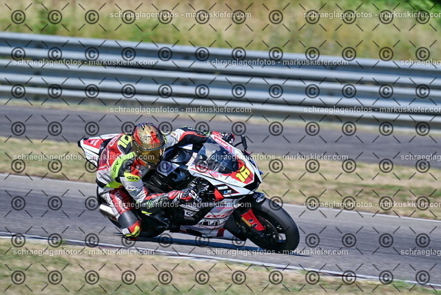 26bt04-0109 | markuskiefer.com - Realisiert mit Pictrs.com