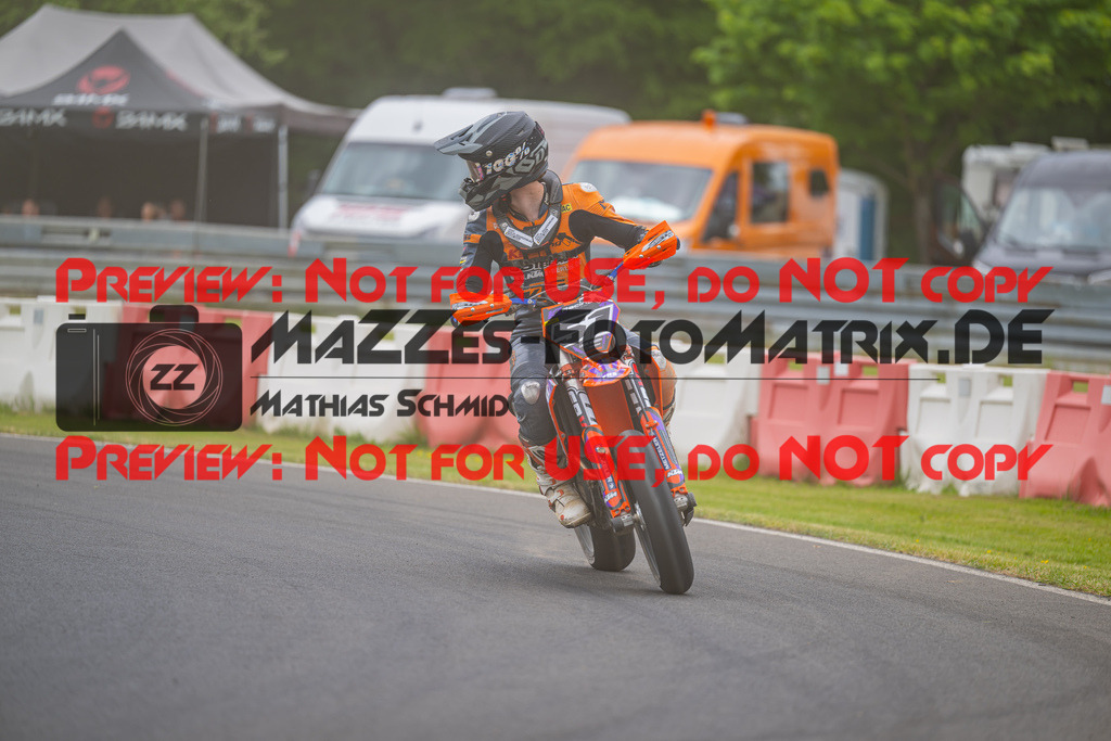 MaZZes-Fotomatrix-20260508-55838 | G4