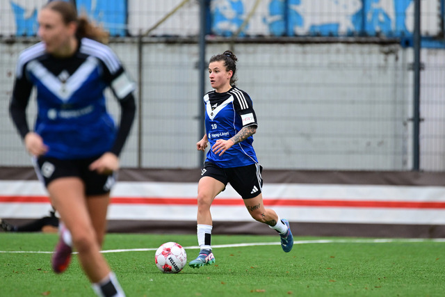 Fußball I Frauen I Saison 2025-2026 I Regionalliga Nord I 10. Spieltag I FC St. Pauli - Hamburger SV U20 I 12242 | Der Sportfotograf. - Realisiert mit Pictrs.com