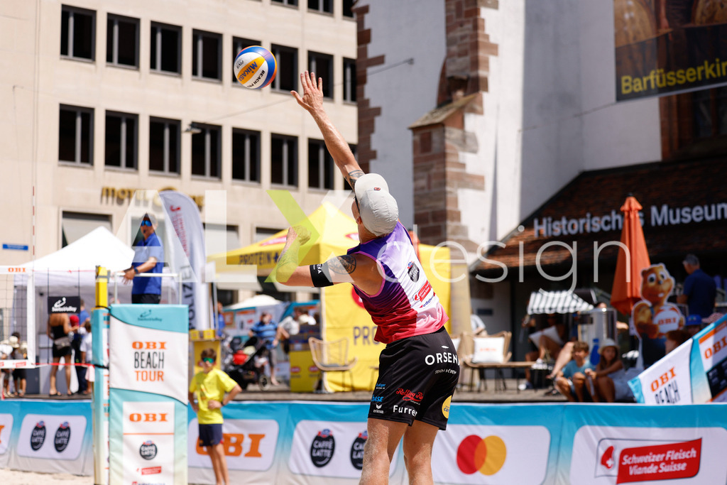 Obi BeachTour 2026 - Basel | BASEL, SWITZERLAND - JULY 17: NOAH YANNIK ALOIS FURRER (SUI) during the Obi BeachTour 2026 match between ALLEMANN / LEFFLER (SUI) and FURRER / WYMANN (SUI) at Barfüsserplatz on July 17, 2026 in Basel, Switzerland. - Realisiert mit Pictrs.com