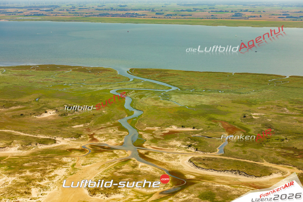Priel Norderney Bild- Das Luftbild wurde 2025 vom UL-Flugzeug heraus erstellt ( keine Drohne bzw. Drohnenaufnahme ) - Hochauflösende Luftaufnahme -Nicht vergleichbar mit Google Maps oder Satelittenbilder- Die Geschenkidee !Mit Lizenz und Bildrechte bestellbar - CC