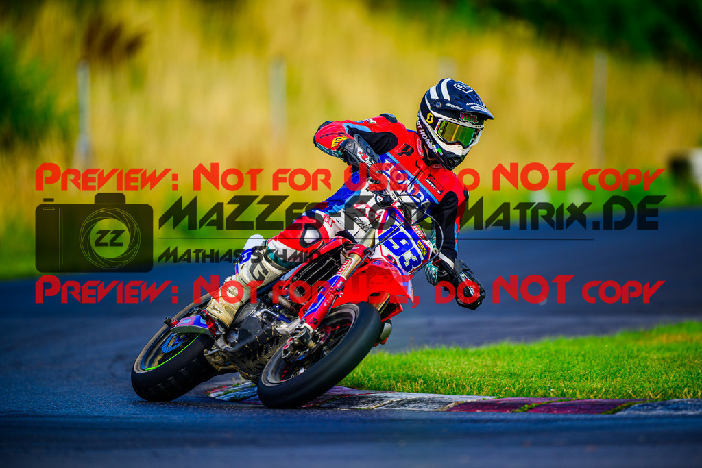 MaZZes_FotoMatrix_240714_6007705_9749 | S3