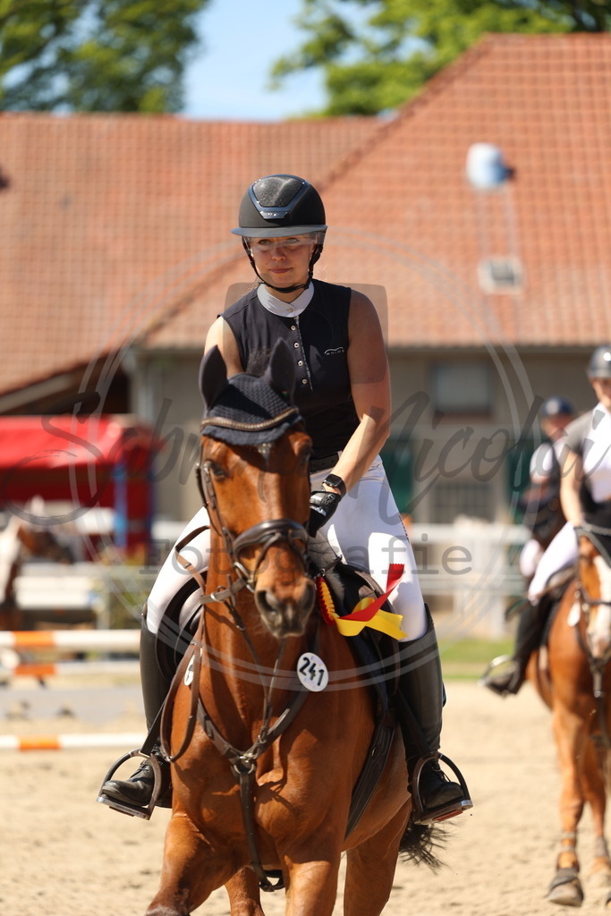 994A5735 | sabrinanicolaifotografie - Realisiert mit Pictrs.com