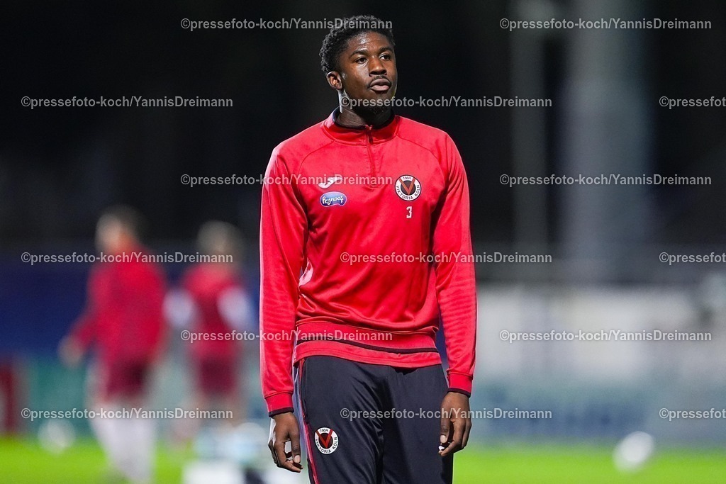 xYDR31102501098 | 31.10.2025, xydrx, Fußball, 3.Liga, FC Viktoria Köln - FC Ingolstadt 04, Saison 2025 2026, Sportpark Höhenberg: Joel Agyekum (FC Viktoria Köln #3)   DFB regulations prohibit any use of photographs as image sequences and or quasi-video.