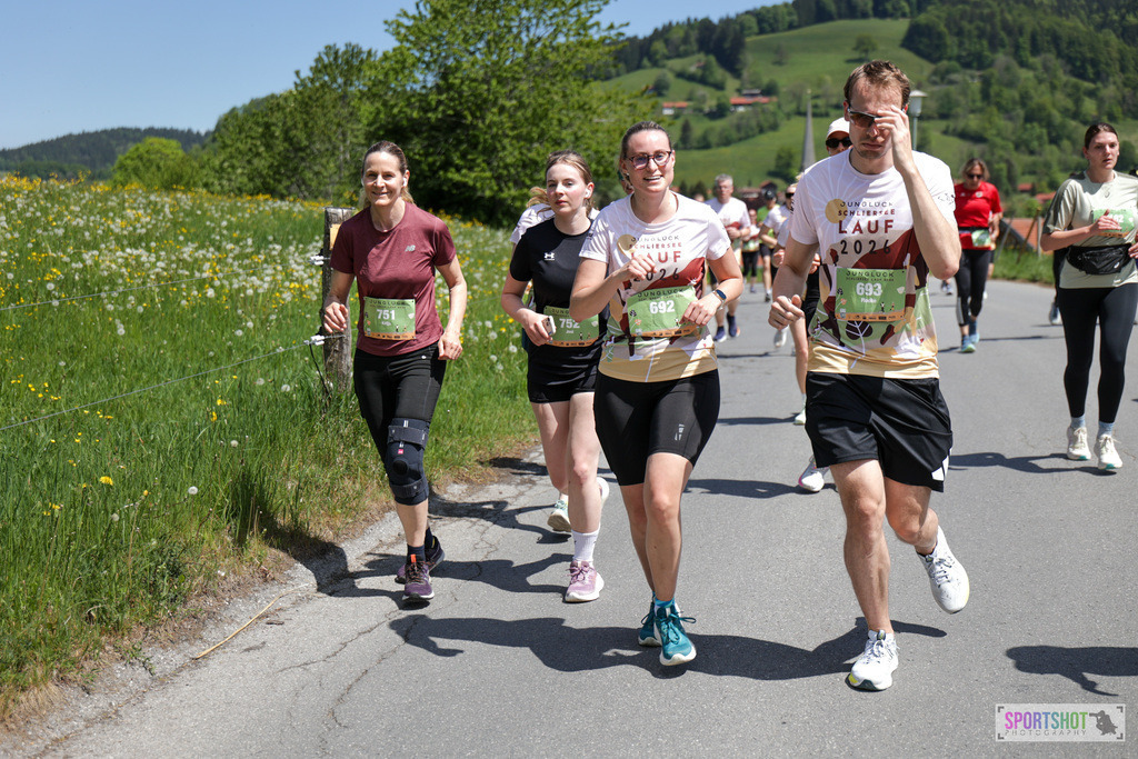 6R3A1264 | #flowmotion #schlierseelauf #junglückschlierseelauf #schliersee #halbmarathon @junglueck #sportshot_your_pictrs #yourpictrs #canondeutschland #canonsportphotography