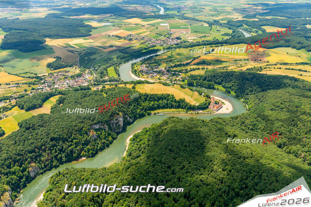 Das Luftbild zeigt : Weltenburg Donau Kelheim - Die Luftaufnahme wurde 2023 vom UL-Flugzeug aus erstellt ( keine Drohne ) - Hochauflösende Luftaufnahme - Für grossformatige Ausdrucke geeignet. Die Geschenkidee !Mit Lizenz und Bildrechte bestellbar