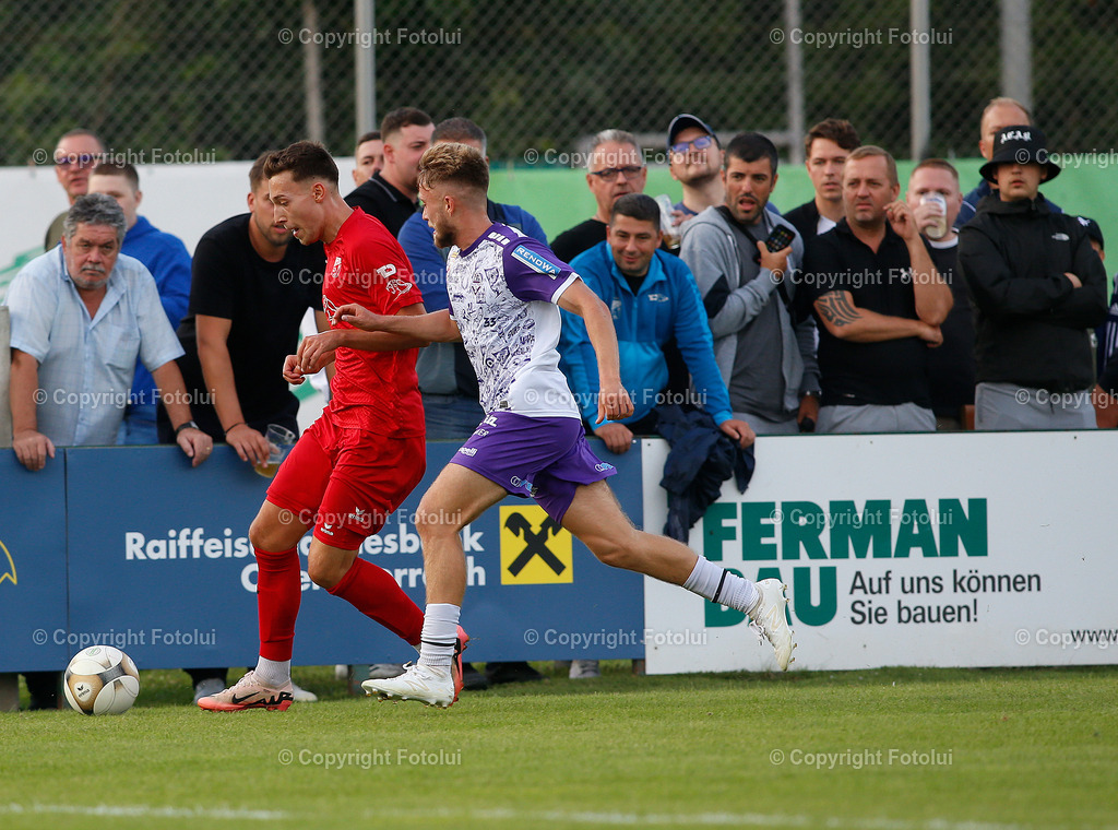 A_LUI_26072025_44 | SPORT,FUSSBALL,UNIQA OEFB CUP 1.RUNDE   26.07.2025 ASKOE OEDT-AUSTRIA SALZBURG IM BILD: DINO KOVACEVIC  (OEDT) UND MATHEW THOMAS CLEMENCO COLLINS (SALZBURG)SOHN VON PHIL COLLINS FOTO:FOTOLUI