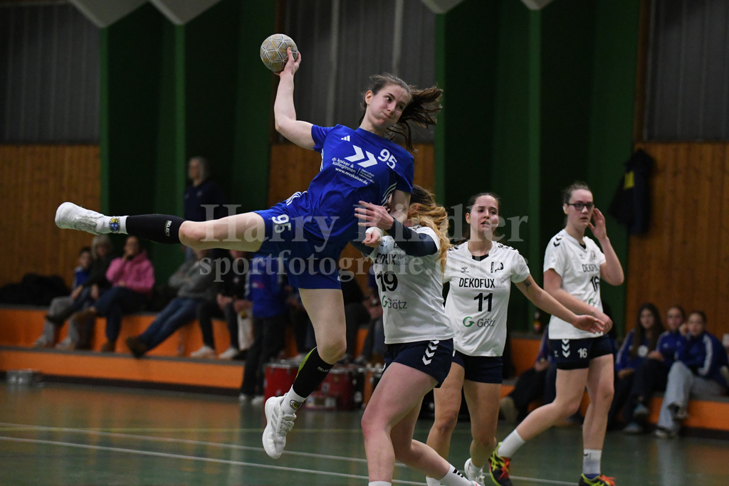 SSG Metten : TSV Indersdorf   | Erl, Anna-Maria  (SSG Metten Damen) - Realisiert mit Pictrs.com