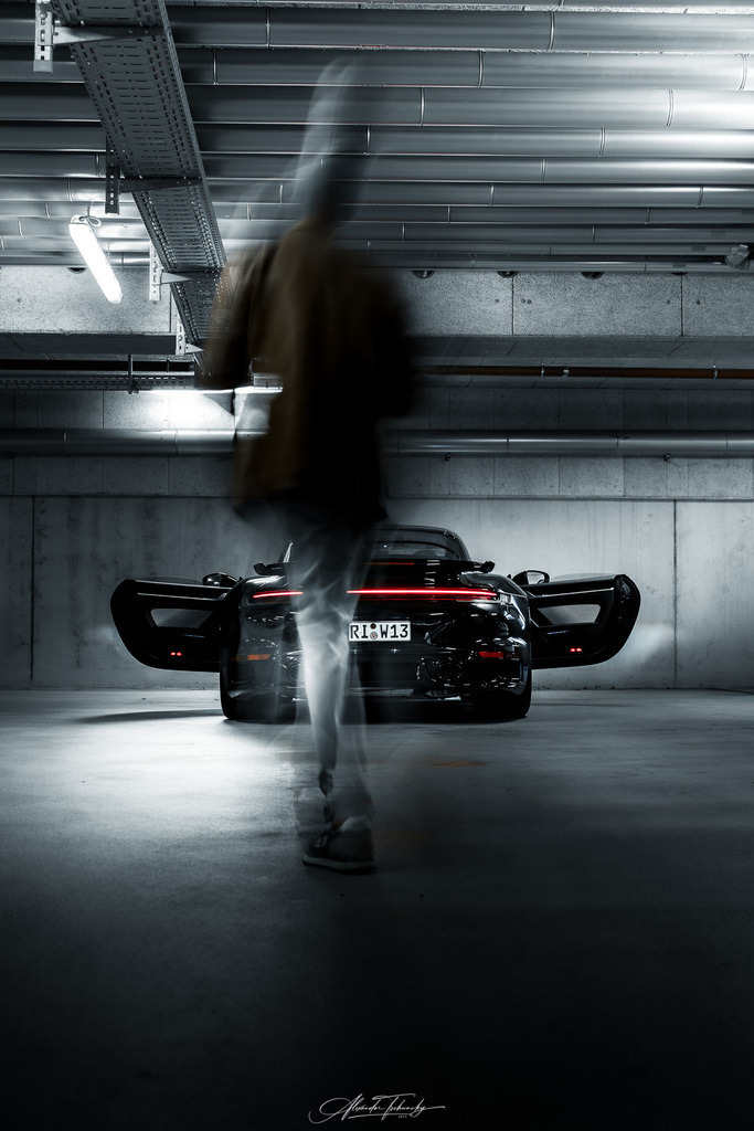 911 Turbo 992 | Entdecken Sie die faszinierende Welt von Alexander Tschuncky Arts: Kreative Fotografie, atemberaubende Automobilkunst und hochwertiger Bilderdruck. Lassen Sie sich inspirieren! - Realisiert mit Pictrs.com