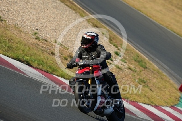 2024_09_07_PBK_33318 | Sportfotografie; SlowMotion; Video; Rennstrecke; Hafeneger; Speer; Racing; RSE; BMW; CBO; Trackday; Motorsportarena; Hockenheimring; Brno; Most; Barcelona; Valencia