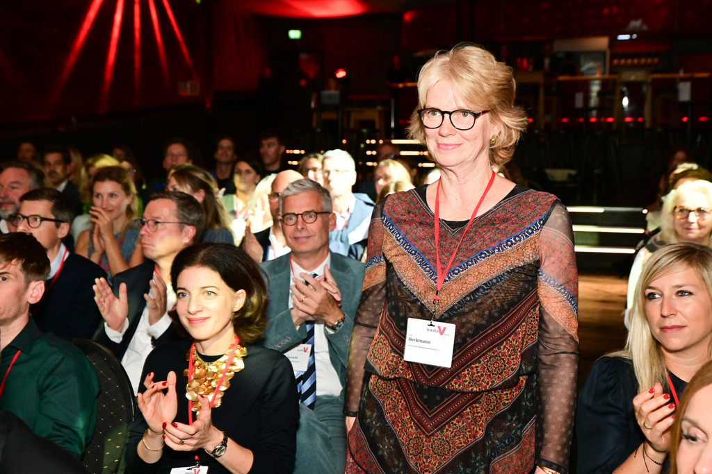 0297Media_V_Award_2025_Foto_Stefan_Wernz | Fotograf Köln - Realisiert mit Pictrs.com