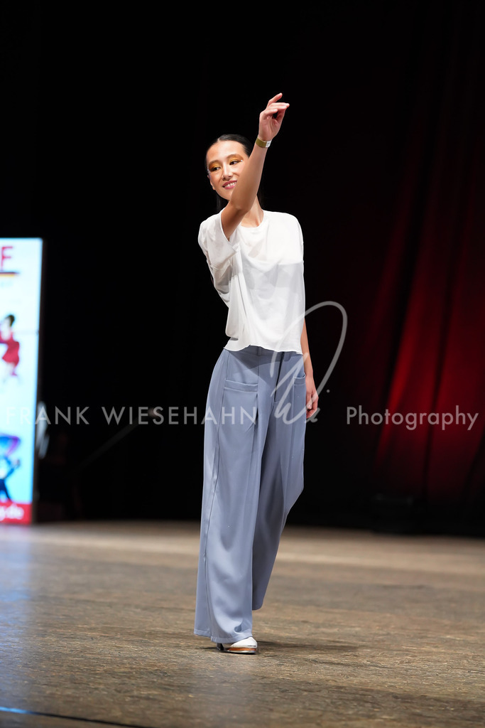 FW707488 | FRANK WIESEHAHN MEDIA - Realisiert mit Pictrs.com