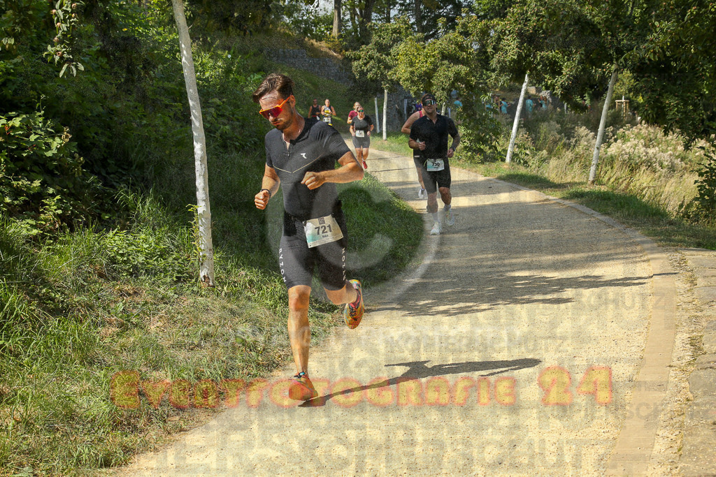 250824_1436_EX1_6807 | Sportfotografie im Rhein-Sieg Kreis, Köln, Bonn, NRW, Rheinland Pfalz, Hessen, etc. Unser Tätigkeitsfeld umfasst den Laufsport vom Volkslauf über den Marathon, Duathlon, Triathon bis zum Ultralauf wie Kölnpfad Ultra oder Schindertrail.